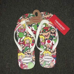 *SOLD* Havaianas Nintendo Super Mario Flip Flops